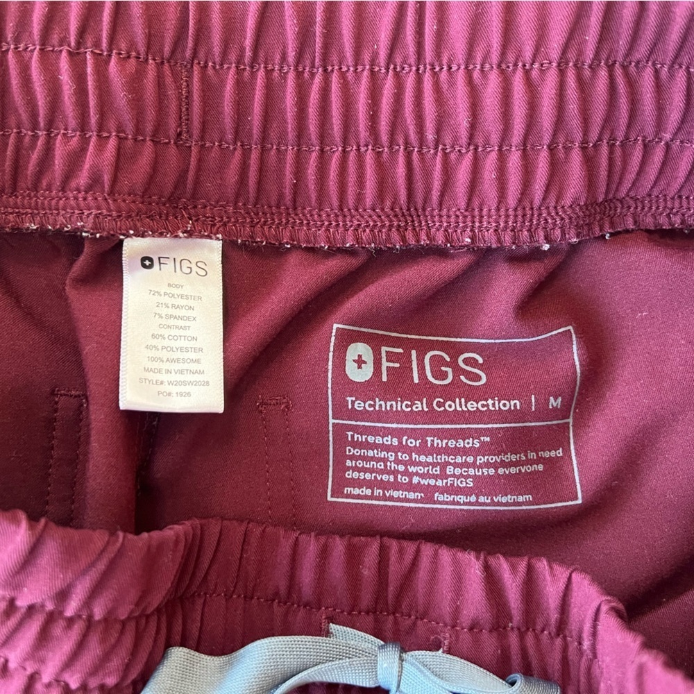 FIGS Women's Zamora Jogger Scrub Pants Burgundy Red (PO #1926), size Medium - Picture 6 of 8